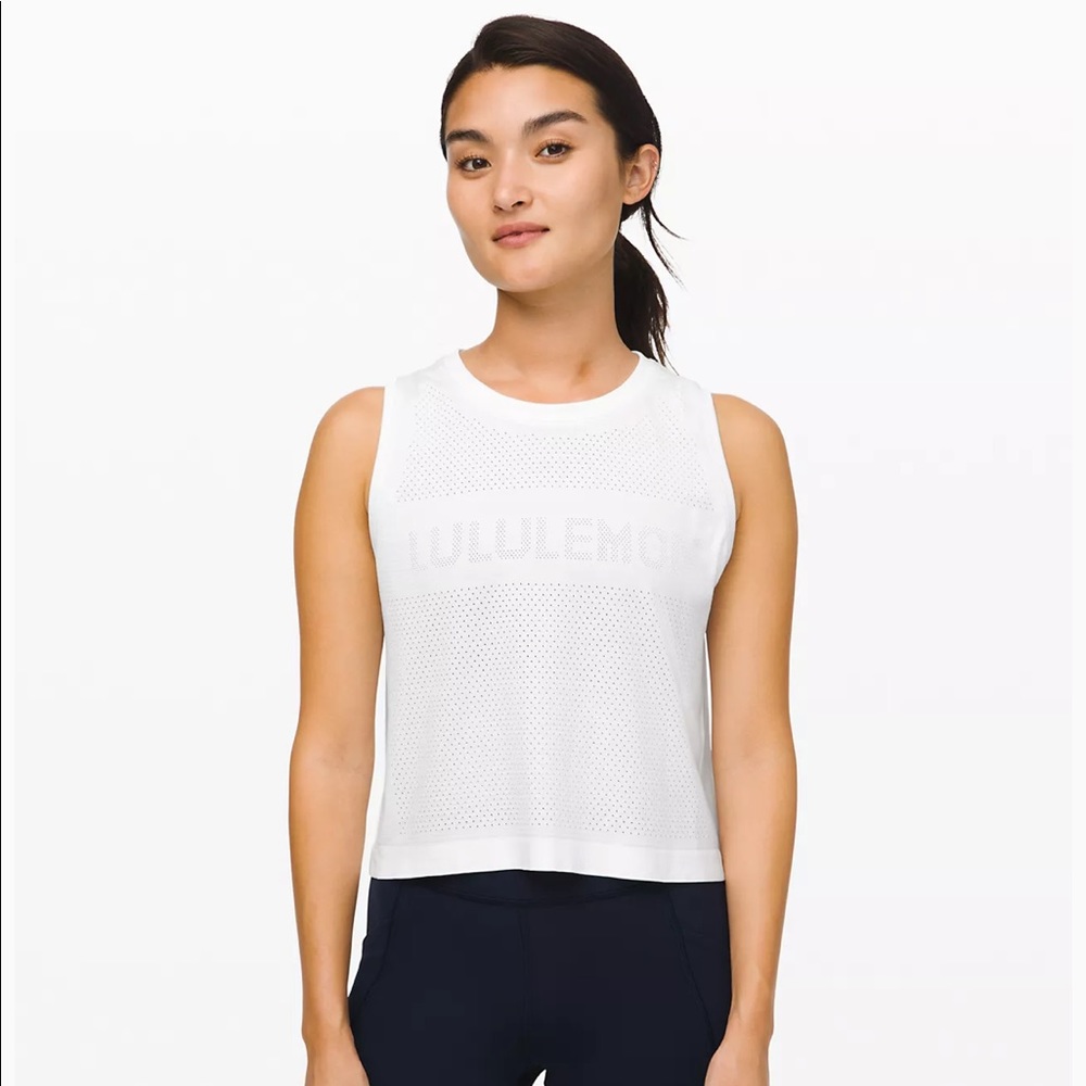 Lululemon Breeze By Muscle Crop Tank Logo